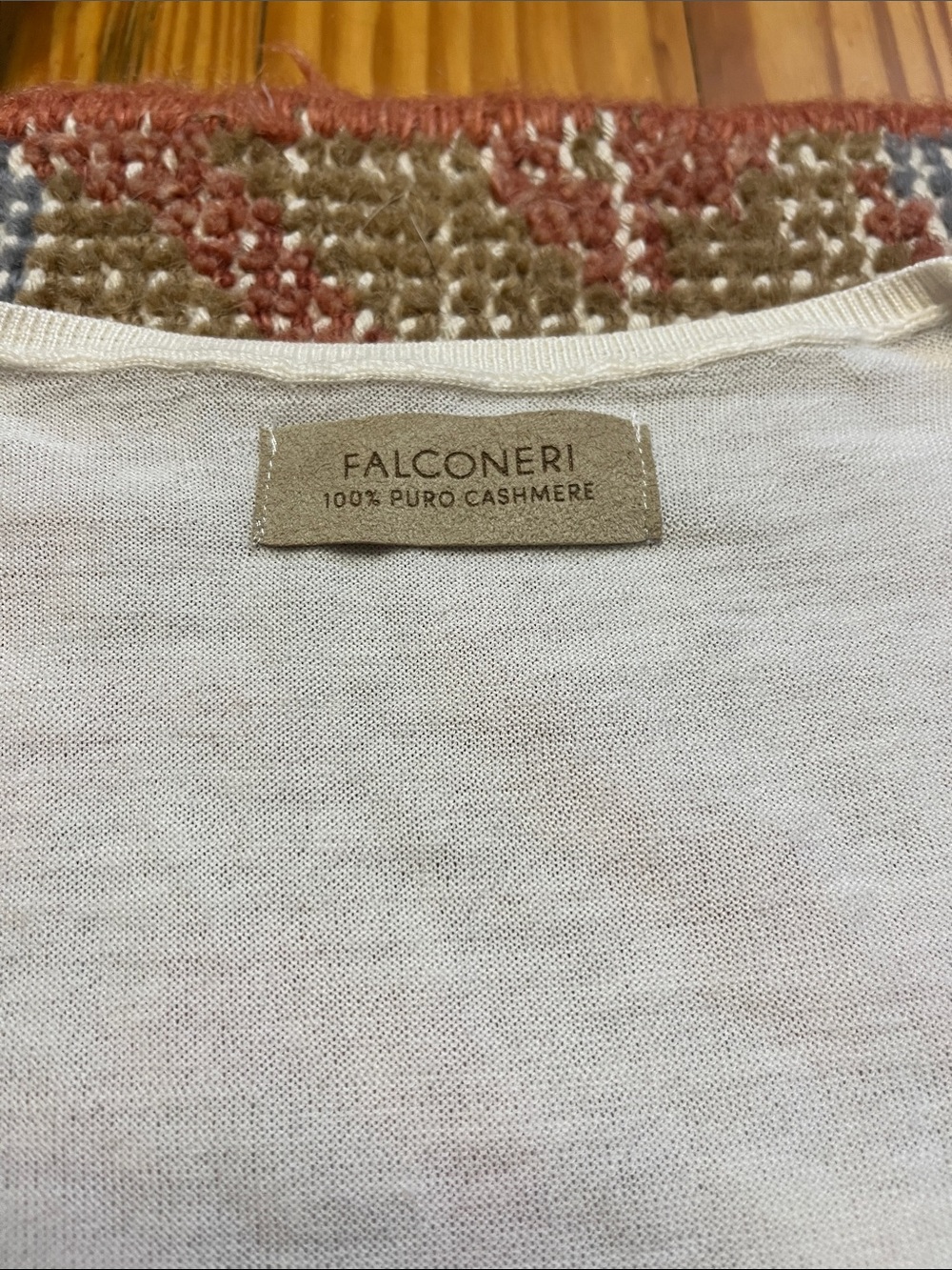 Falconeri 100% Pure Cashmere Cream V Neck Sweater XS Luxury Soft - Picture 2 of 7